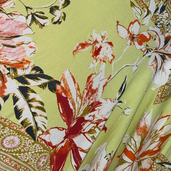 Nine West - Sketch Blooms Ruana - Picture 5 of 7